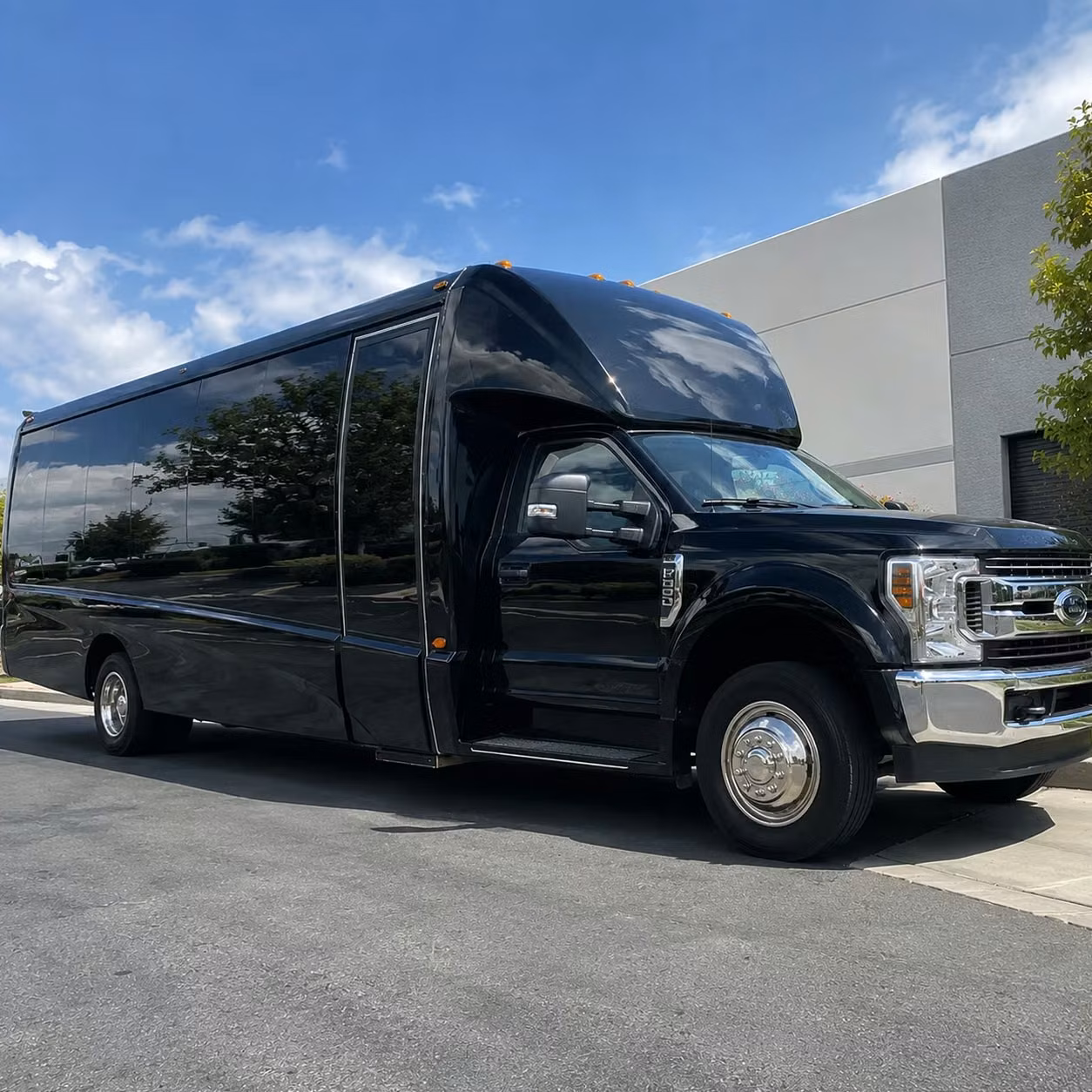 15 passenger minibus