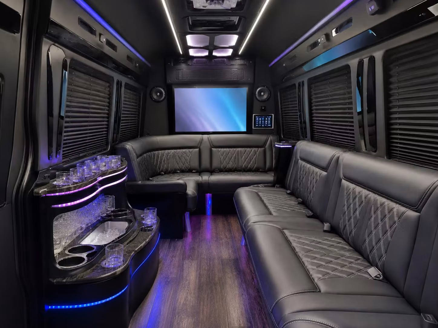 booking airport transfers for out of town wedding guests flying into cedar rapids