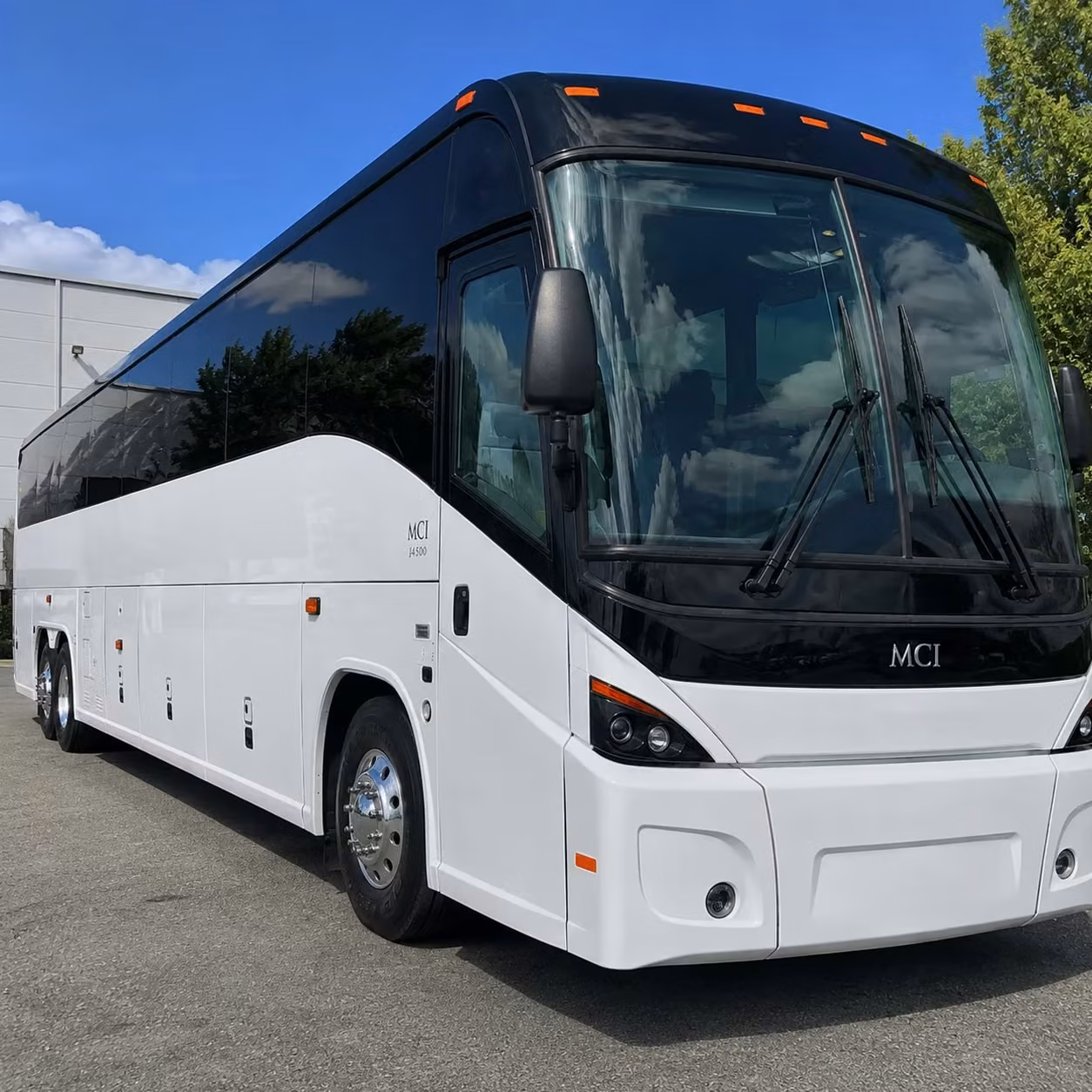 charterbusrentalcedarrapidsia com is the go to for cedar rapids convention and conference airport shuttles