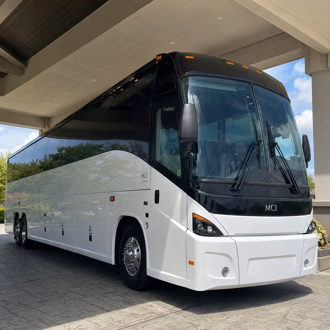 coordinating cedar rapids airport transportation for medical groups and healthcare staff