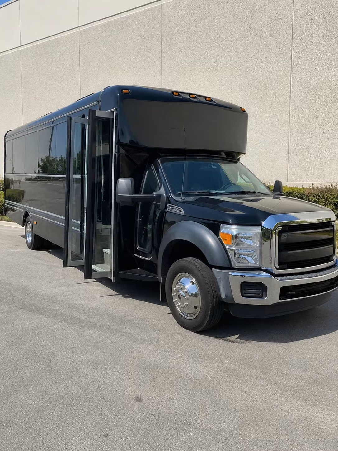 party bus rentals for cedar rapids prom night on the corridor
