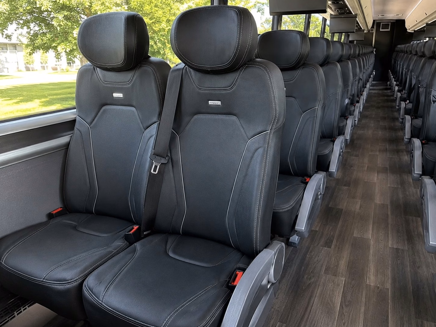 wherever your cedar rapids wedding takes you there is a bus in the network ready for it